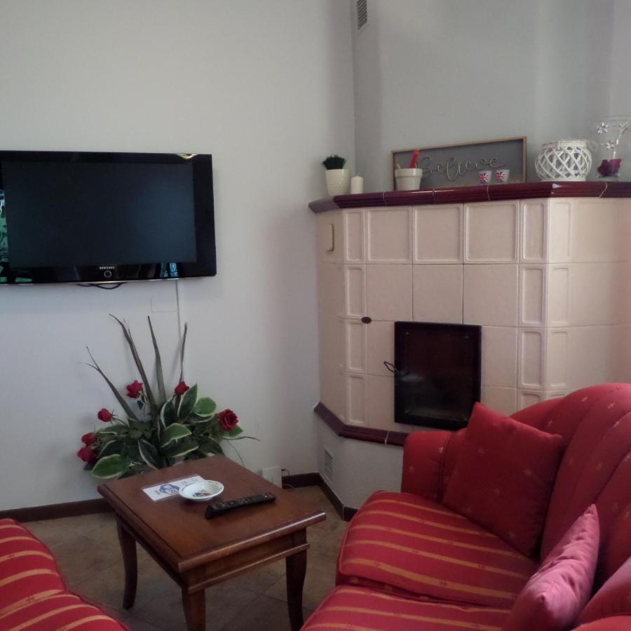 La Locanna Hotel Serramazzoni ภายนอก รูปภาพ