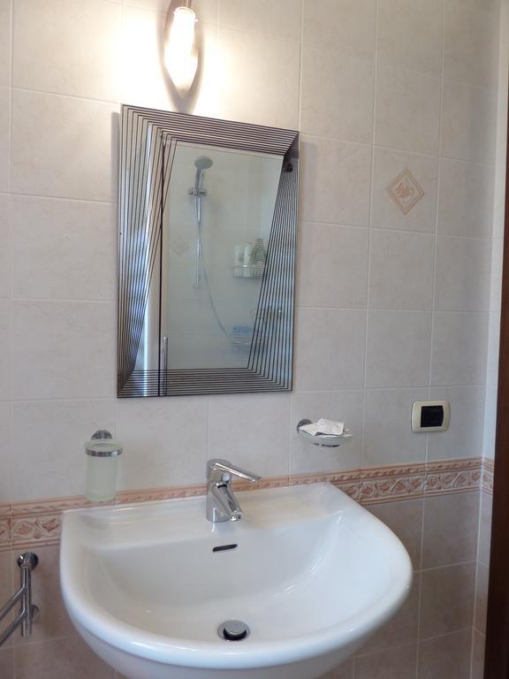 La Locanna Hotel Serramazzoni ภายนอก รูปภาพ